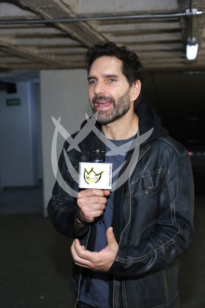 Arap Bethke en locación