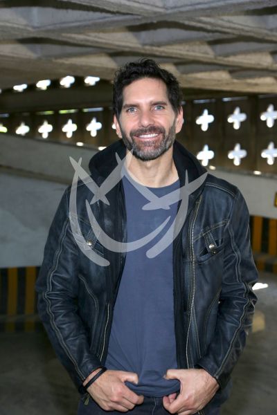 Arap Bethke en locación