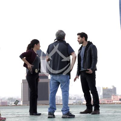 Arap Bethke es un Lobo en locación