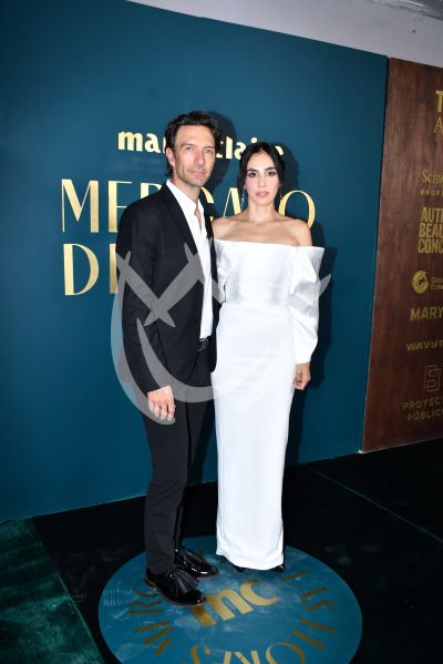 Sandra con Leonardo, Ron con novia y más Mercado de Flores