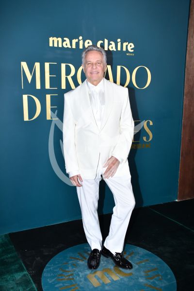 Alexis Ayala de Flores