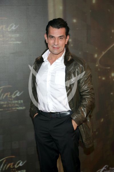 Jorge Salinas con Tina