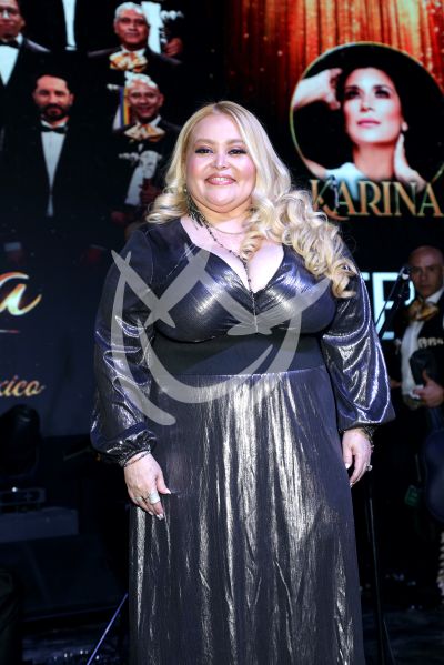 Sheyla con Los Aguilera