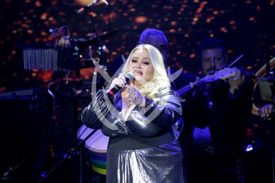 Sheyla con Los Aguilera