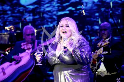 Sheyla con Los Aguilera