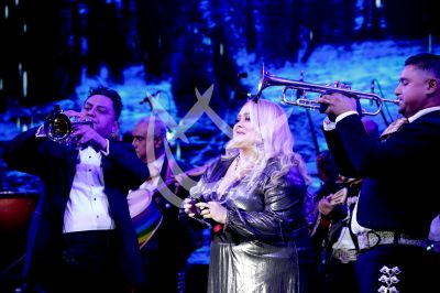 Sheyla con Los Aguilera