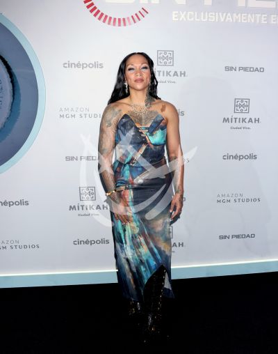 Kali Reis en Sin Piedad