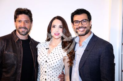 Susana entre galanes en DA