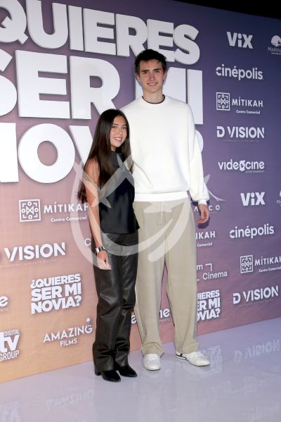 Santiago Rulli Galliano y novia