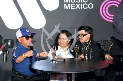 El Abelito en famiia