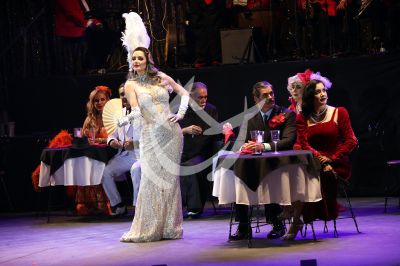 Marlene Favela y Mauricio Islas a escena