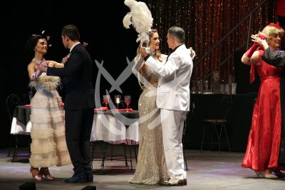 Marlene Favela y Mauricio Islas a escena