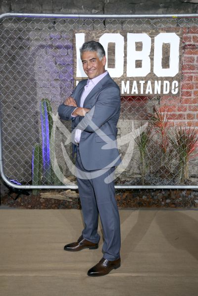 Gabriel Porras con Lobo