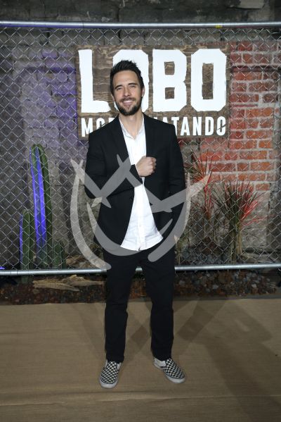 Gerardo Oñate con Lobo