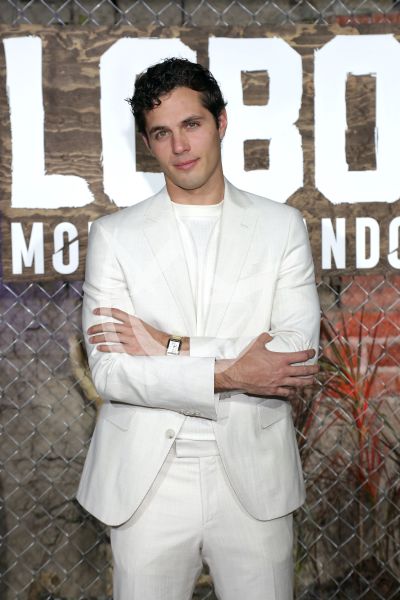 Daniel Lozano con Lobo