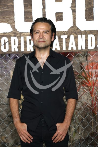 Tizoc Arroyo con Lobo