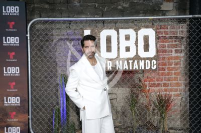 Arap Bethke con Lobo 