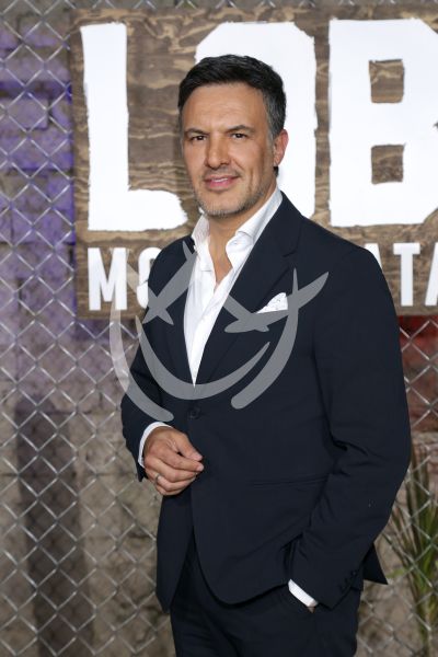 Alex de la Madrid con Lobo 