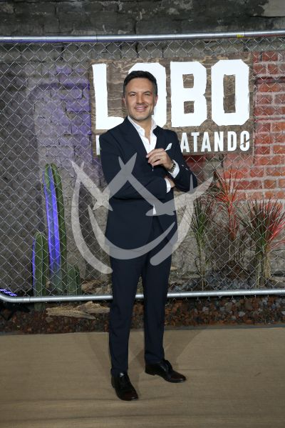 Alex de la Madrid  con Lobo