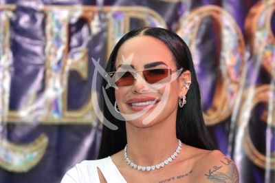 Lis Vega en Dramas y Caballeros