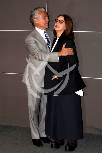 Claudia y René en El Renacer