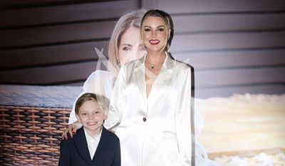 Marjorie de Sousa e hijo Matías