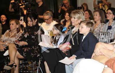 Megan y Matías por sus ¡mamis!