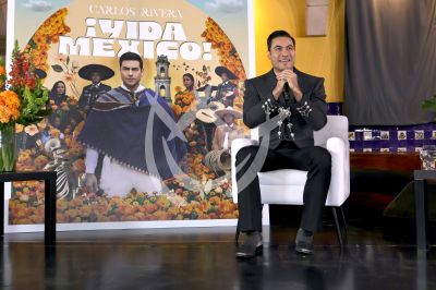 Carlos Rivera con Vida