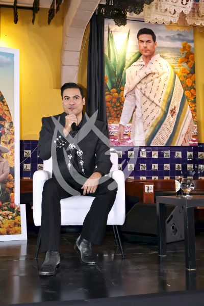 Carlos Rivera con Vida