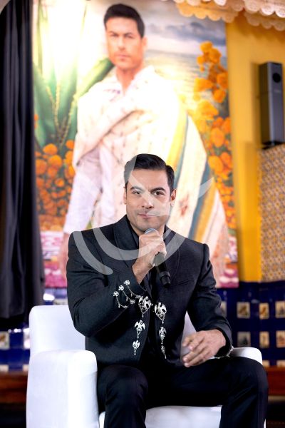 Carlos Rivera con Vida