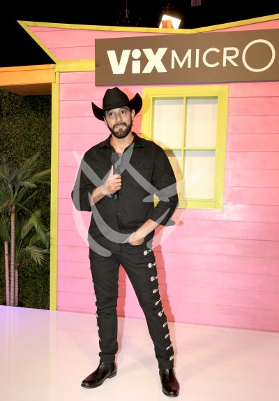 Raúl Coronado en VixMicro