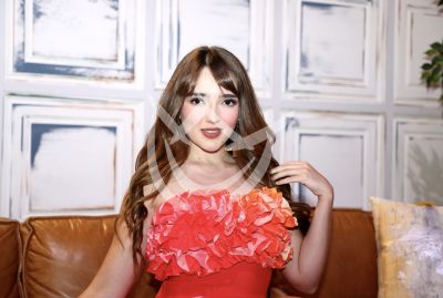 Elaine Haro con VIX Micro