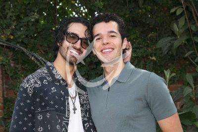 Sebastián Poza y Eduardo Zucchi con Luna