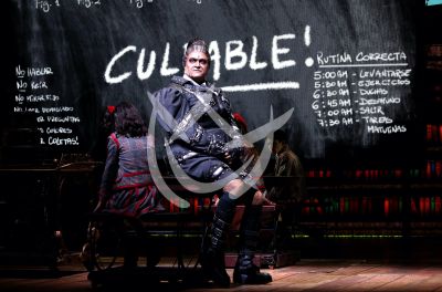 Jaime Camil en Matilda