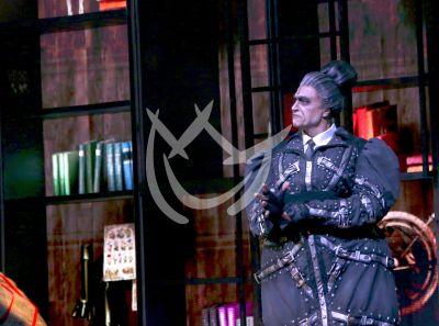 Jaime Camil en Matilda