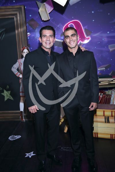 Jorge Salinas e hijo en Matilda