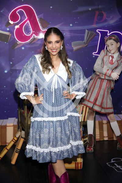 Gloria Aura en Matilda