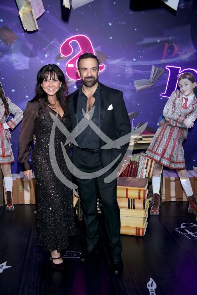 Mariana Garza y Pablo Perroni en Matilda