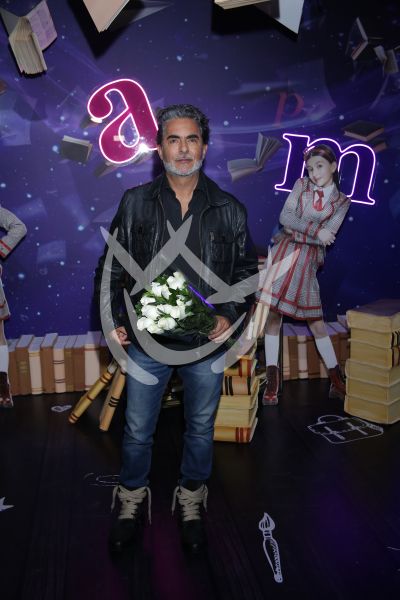 Raúl Araiza en Matilda