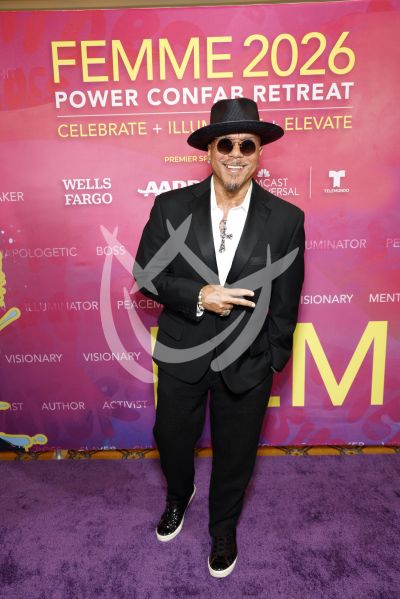 Howard Hewett en Femme