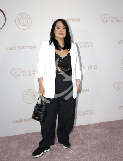 Suzette Quintanilla con Con Cora