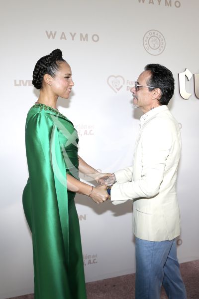 Alicia Keys con Marc y Nadia