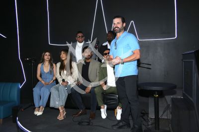 Mark Tacher dirige el show de la Dinamita