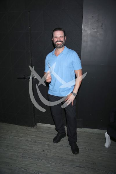 Mark Tacher dirige el show de la Dinamita