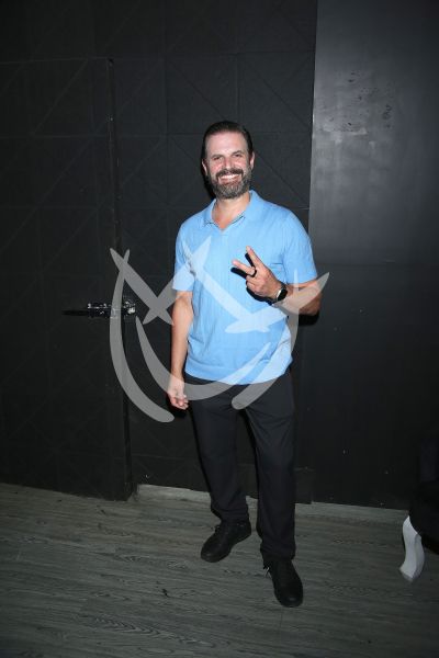 Mark Tacher dirige el show de la Dinamita