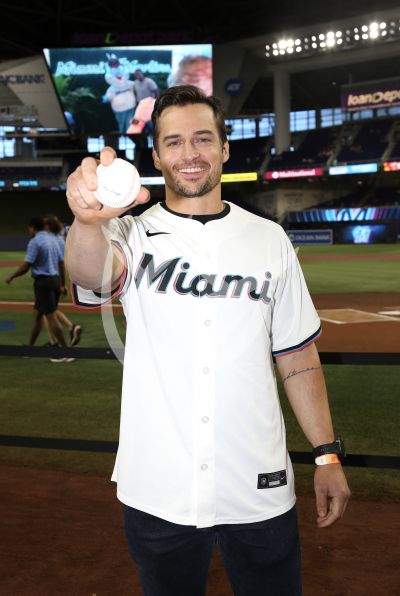 Jon Ecker ¡playball!