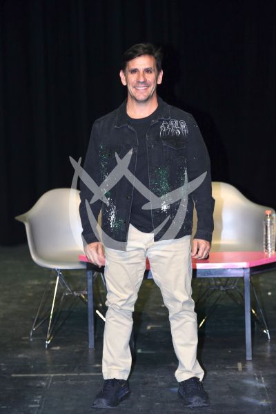 Sergio Ochoa presenta Los Marihuanólogos