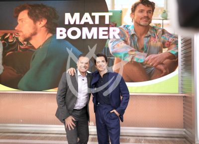 Matt Bomer con Alan en DA