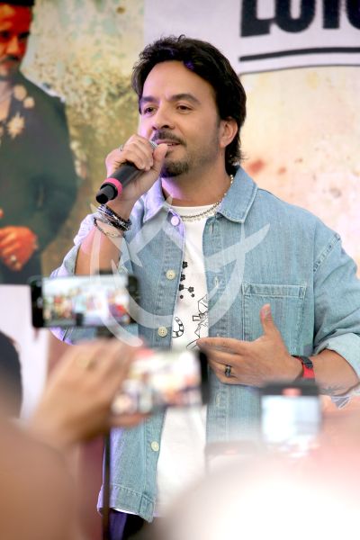 Fonsi de sencillo y cumple en Mx