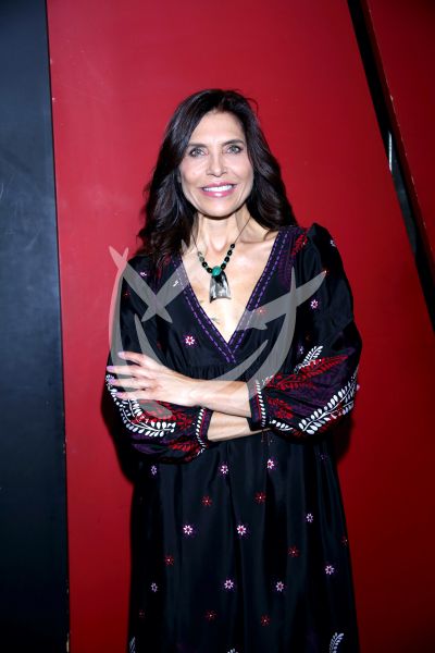 Lorena Meritano es Bruja 